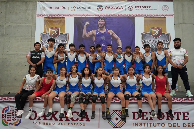 Deportistas de Oaxaca destacan en la competencia Macrorregional de Luchas Asociadas