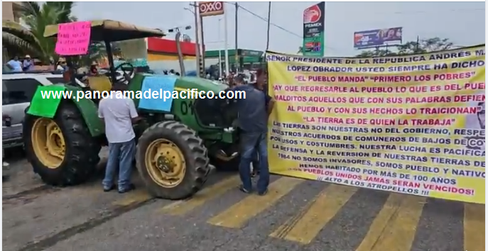 Comuneros de Huatulco bloquean el aeropuerto por protesta al gobierno federal