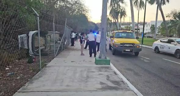 Aparatoso accidente en boulevard Benito Juárez