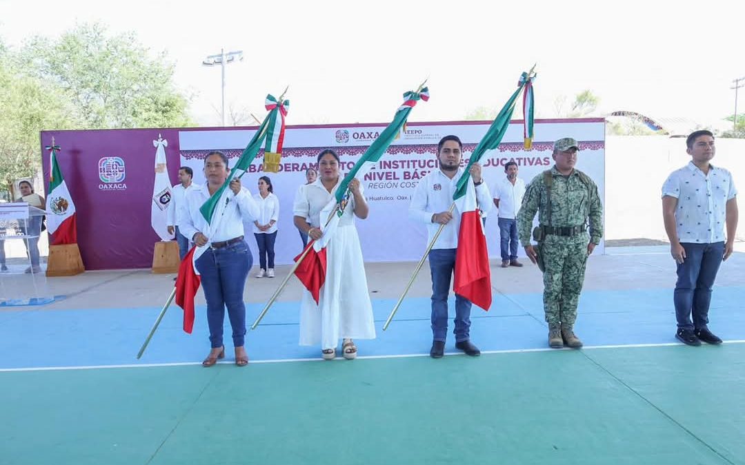 Fortaleciendo la educación y los valores en Huatulco 🤝