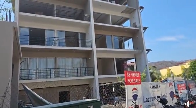 Mueren dos trabajadores al caerse en una construcción en Huatulco