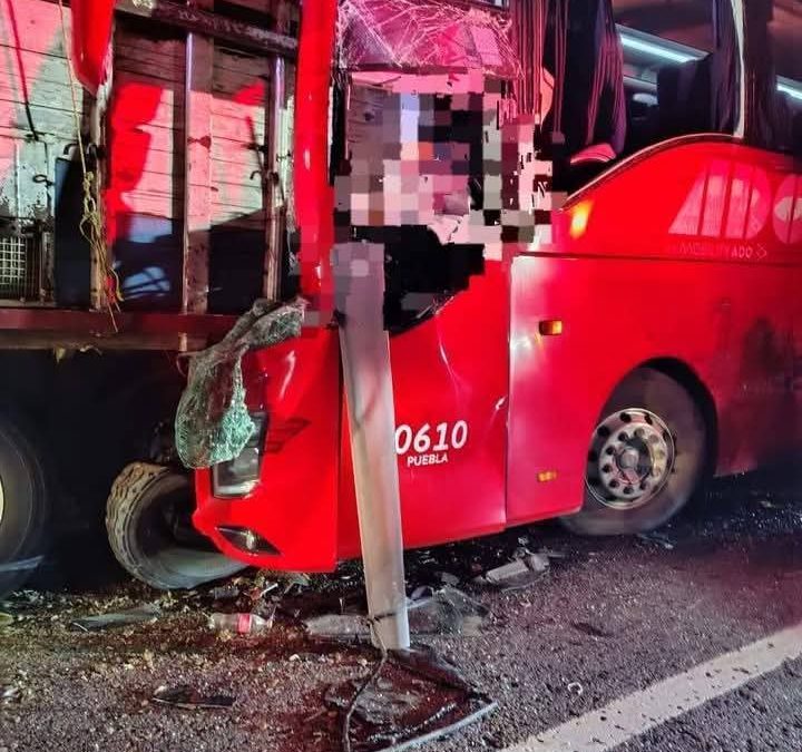 Fuerte accidente en la autopista Cosamaloapan -Acayucan en Veracruz.