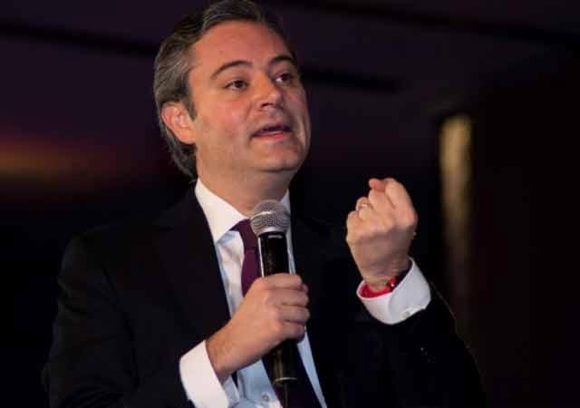 Cerca de dos mil maestros faltistas serán dados de baja: SEP