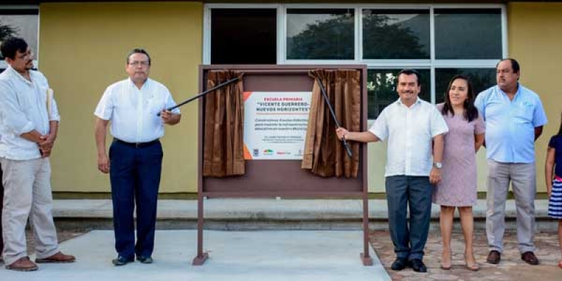 Invierte Darío Pacheco 2 mdp para 6 aulas en las escuelas Vicente Guerrero y Nuevos Horizontes