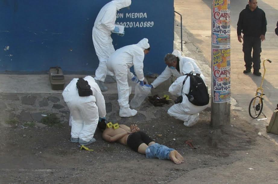 Abandonan cadáver maniatado, amordazado y con un balazo