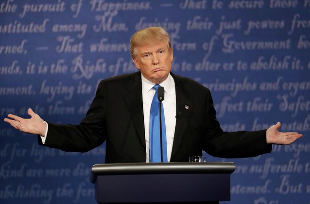 Más acusaciones a Trump: espió camerinos de mujeres