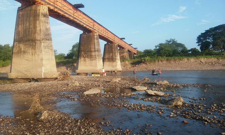Policia y menor mueren agohados en Nayarit