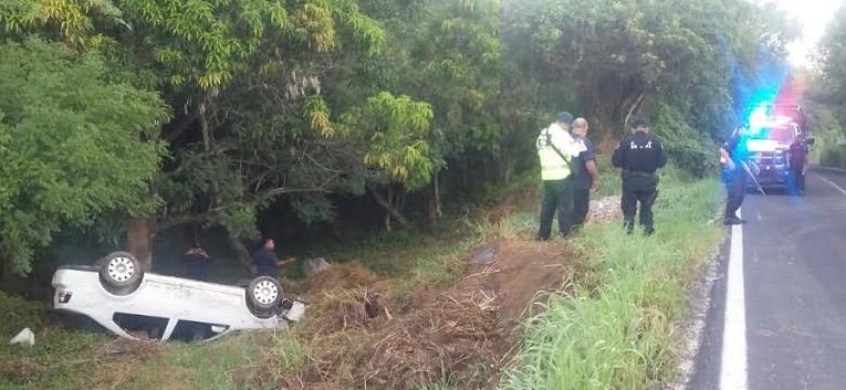 Se accidenta Doctora en Santiago Jaltepec