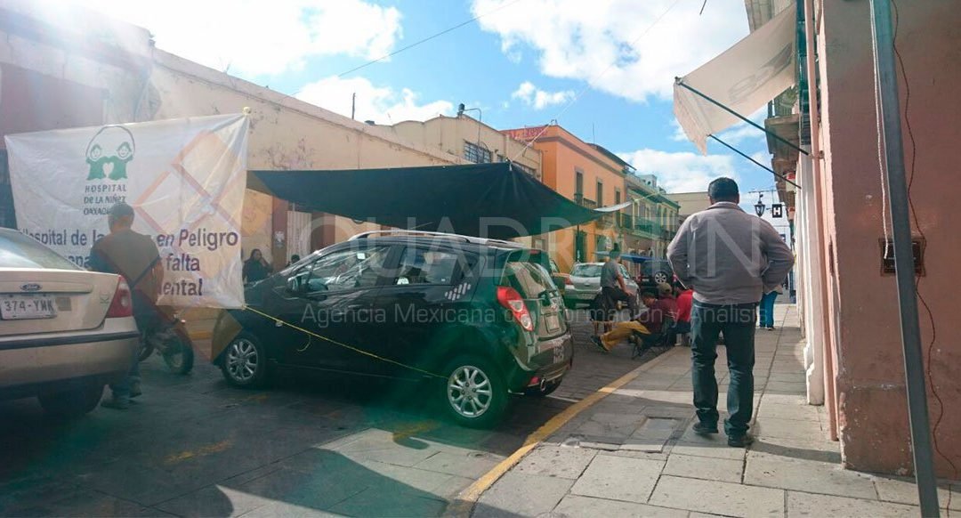Trabajadores de Salud mantienen tomadas oficinas de gobierno