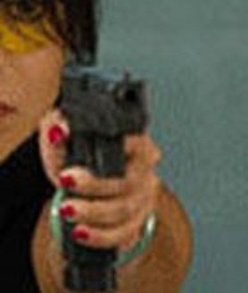 Detienen a mujer armada en Pinotepa