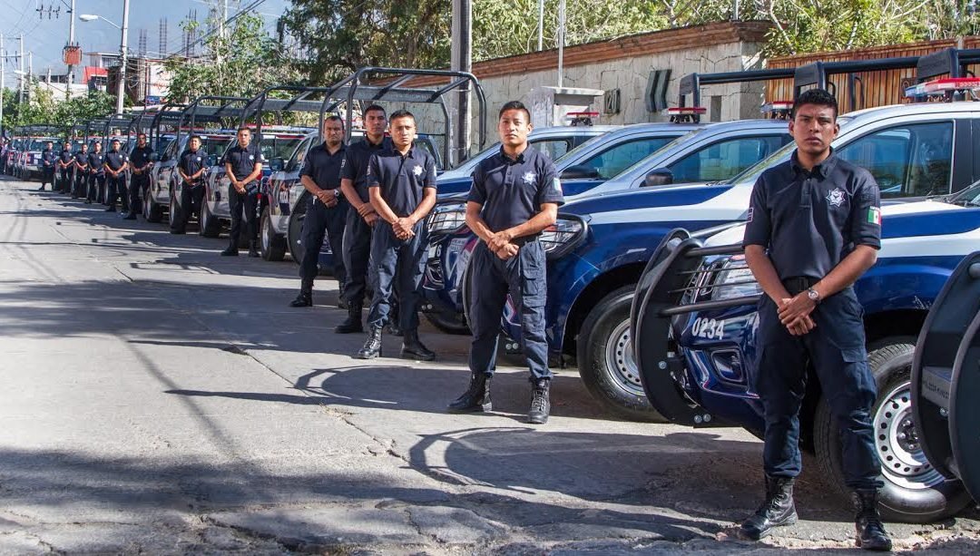 Reciben diferentes corporaciones parque vehicular