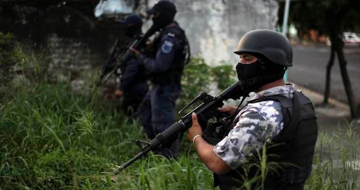 Comando secuestra a sacerdote en Chihuahua