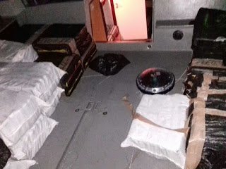 Decomisa la Marina Armada de México 35 bultos de cocaína en costa de Huatulco