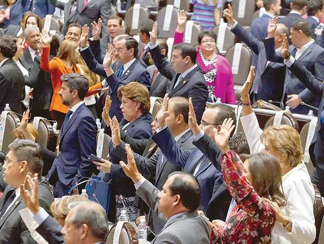 Diputados federales pidieron 14.5 mdp de dieta adelantada