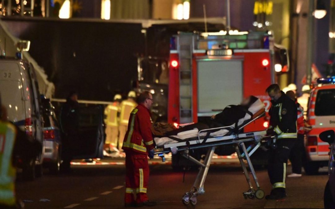 Matanza de Berlín fue “acto terrorista”:Angela Merkel