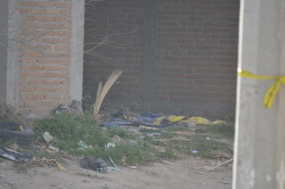 Cd Juárez chih: Asesinan a un hombre y lo encobijan,