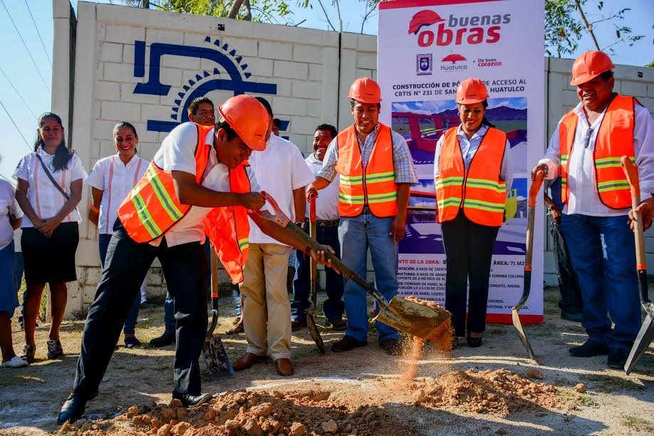 Arranca Gobierno de Huatulco construcción de obras públicas