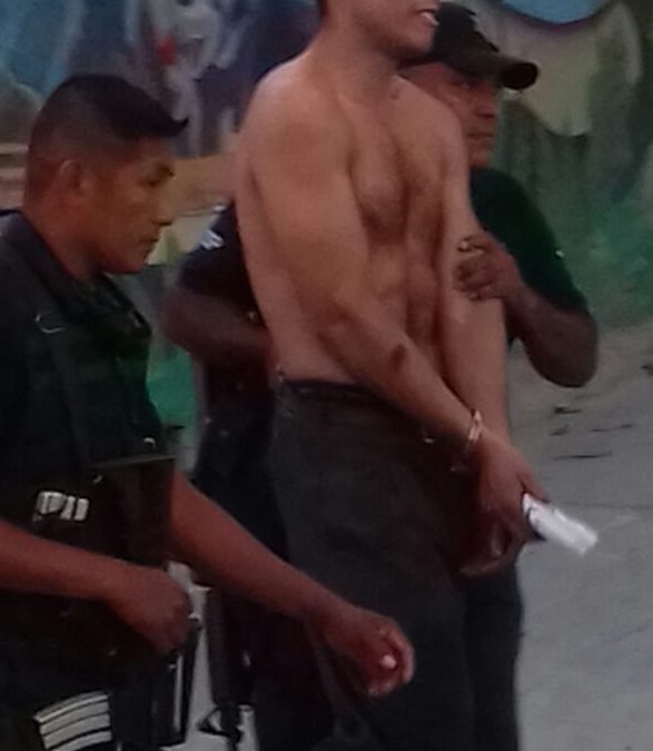 Borracho incendia departamento en el sector H3
