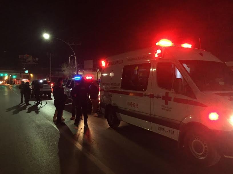 CD JUAREZCHIH: Intentan ejecutar a uno afuera del bar