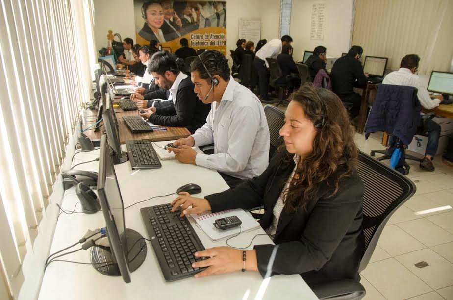 Un fortalecido centro de atención telefónica