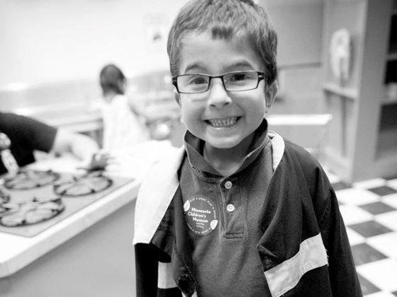 Niño muere porque sus padres prefirieron rezar a llamar a urgencias