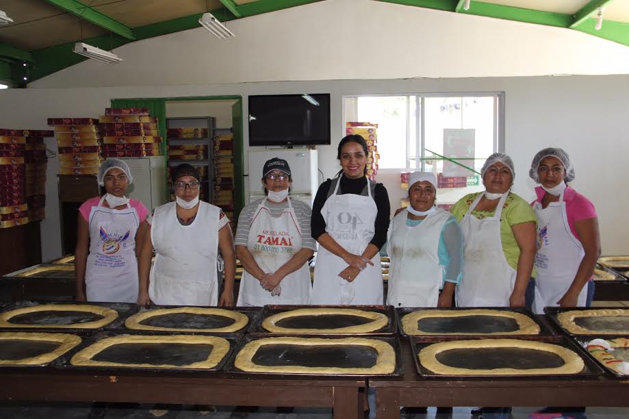 Reactivación de la panadería del DIF,