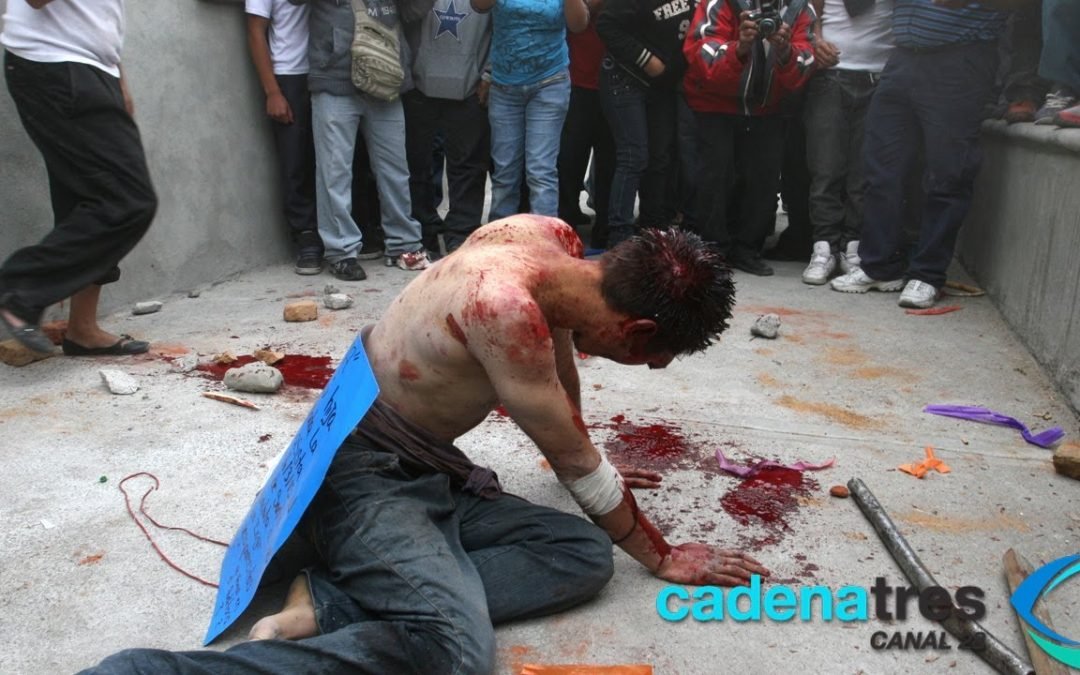 Vecinos linchan a asaltante de menores en Ecatepec