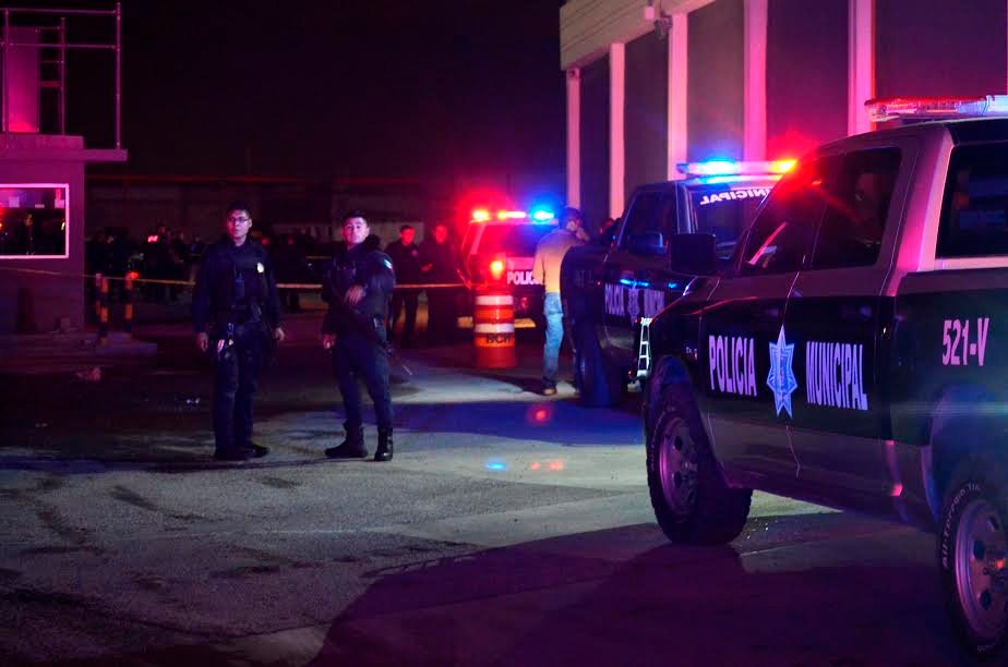 CD JUAREZ, CHIH: Ejecutan a uno afuera de un  Gimnasio