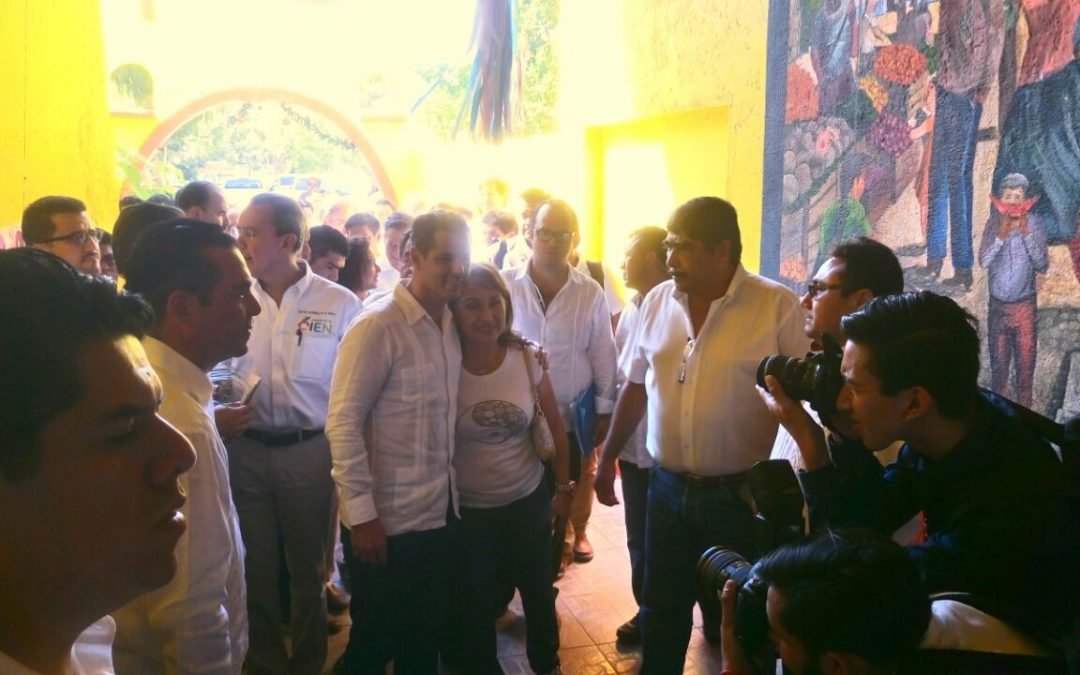 Entre Lineas: Ni comer dejaron al gobernador