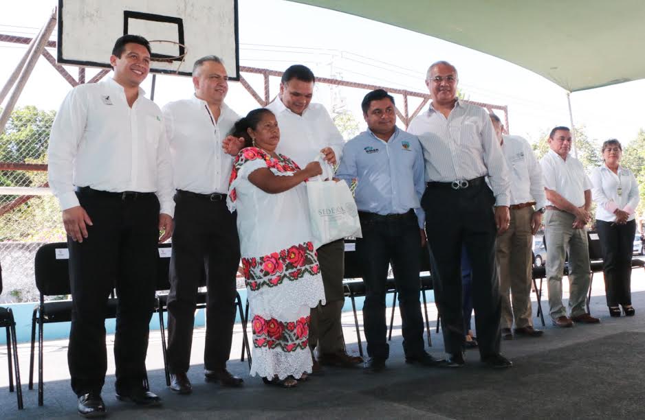 161 municipios de Oaxaca recibirán leche de a peso