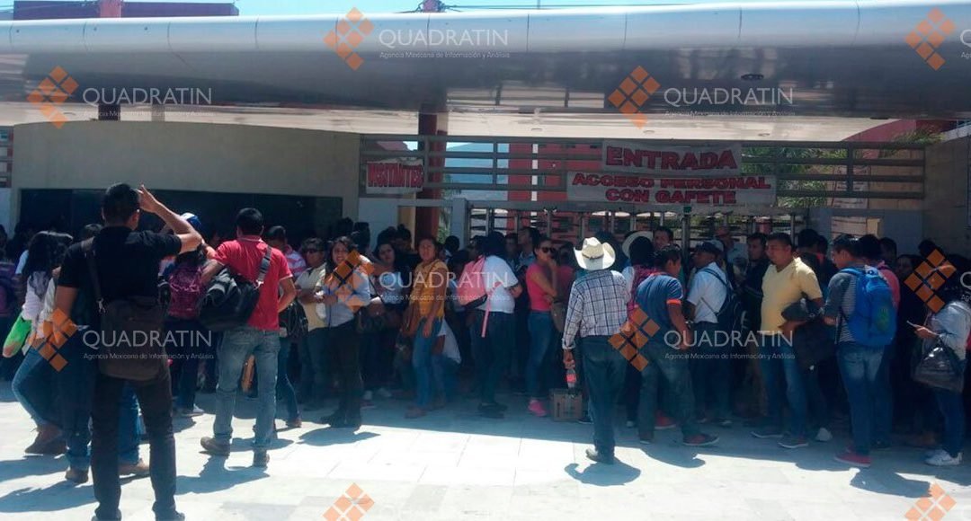 Integrantes de la CNTE toman accesos a Ciudad Administrativa en Oaxaca