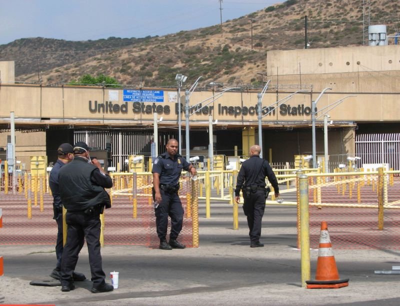 Migrante mexicano deportado de EE.UU. se suicida tras cruzar la frontera