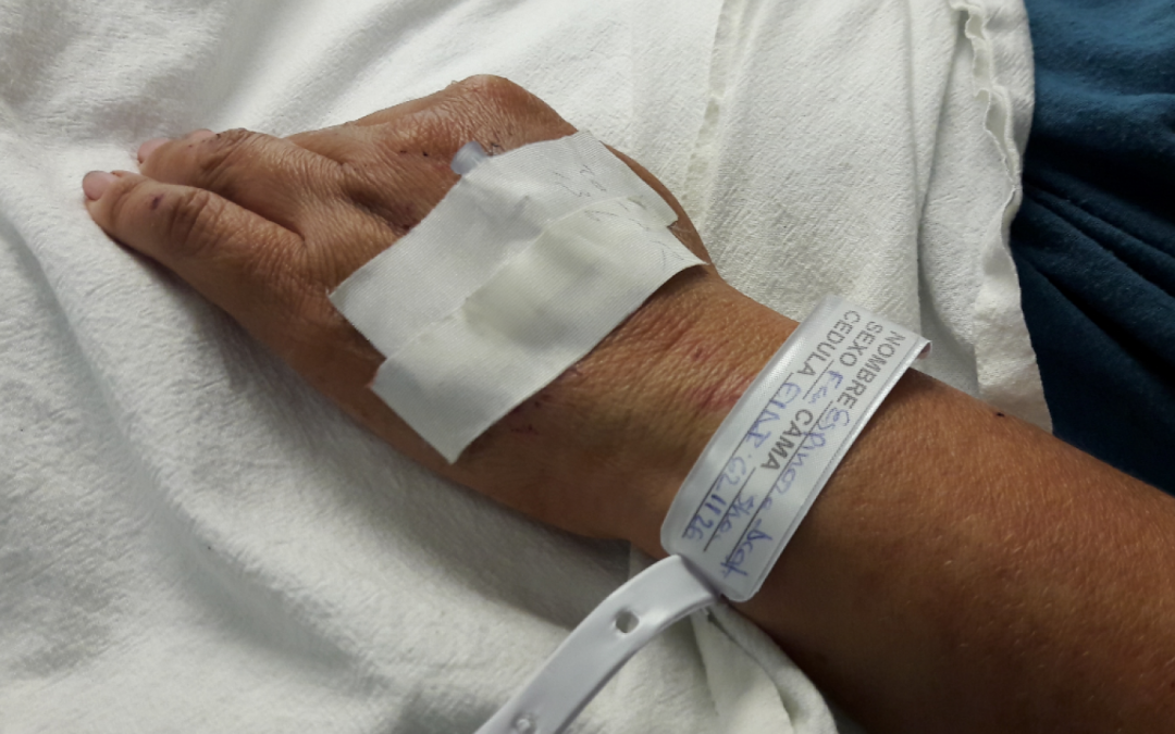 Familia baleada por policías en un retén