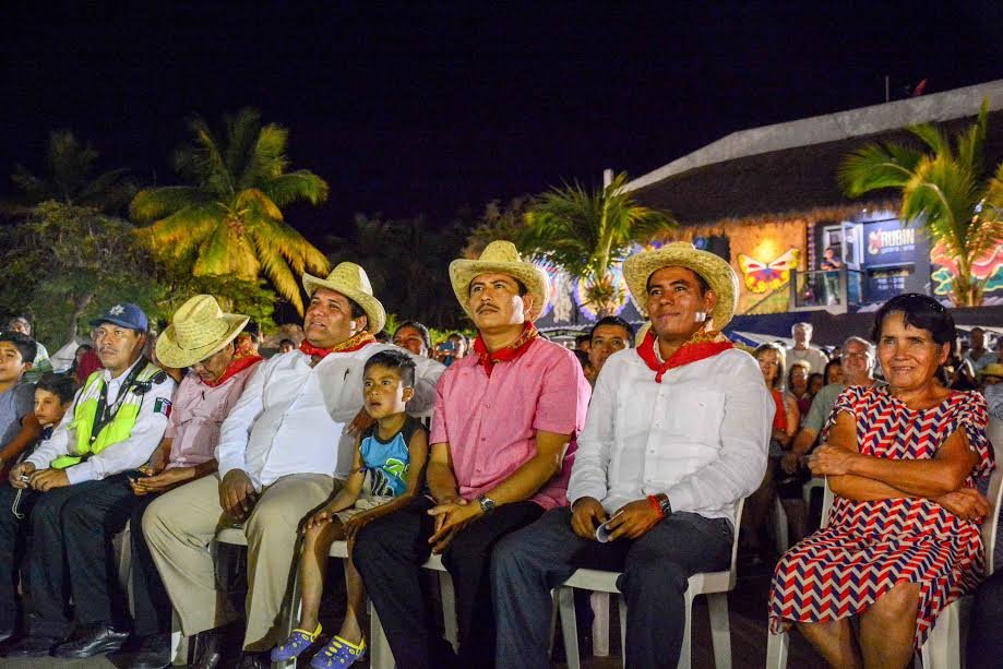 Festejan en Santa Cruz Huatulco Primer Viernes de Cuaresma
