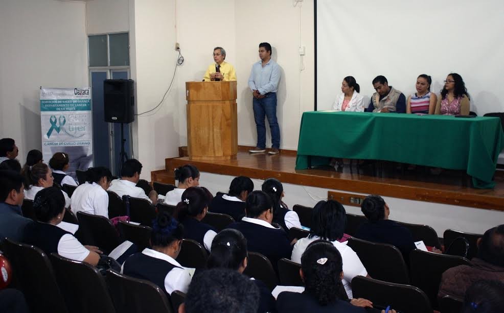 Capacita SSO a personal médico de la jurisdicción “Valles Centrales” sobre cáncer de la mujer