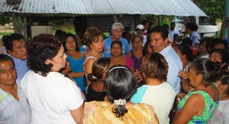 Defrauda Colorín al pueblo beneficiando a cercanos.