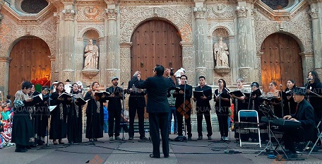 Festejan con mañanitas a la Ciudad de Oaxaca por su aniversario 485