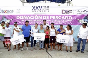 Entregan captura de Torneo de Pez Vela a cocinas comunitarias del DIF