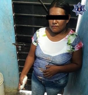 Detienen a una mujer que pretendia ingresar droga al Cereso de Tehuantepec