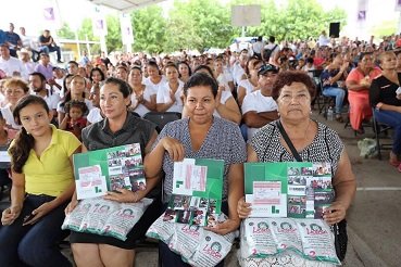 Un millón, 272 mil 864 beneficiarias de Liconsa son madres de familia