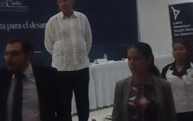 ‘¡Asesino, asesino!’, los gritos a Calderón en Cancún