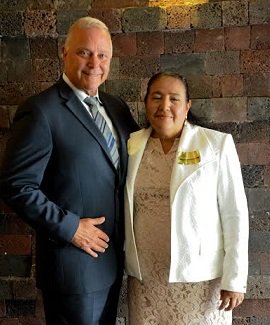 Otorgan reconocimiento nacional a Andrew Glassman, aliado de DIF Huatulco