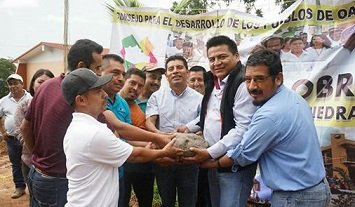Con acciones tangibles abonamos al desarrollo de Santo Domingo Teojomulco.