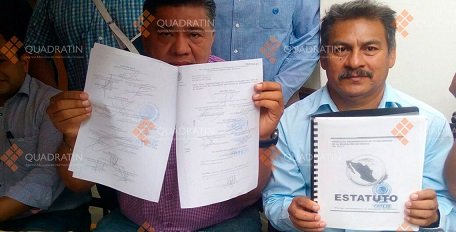 Otorgan toma de nota a nuevo sindicato magisterial en Oaxaca