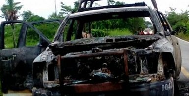 Queman una patrulla en comunidad de Oaxaca