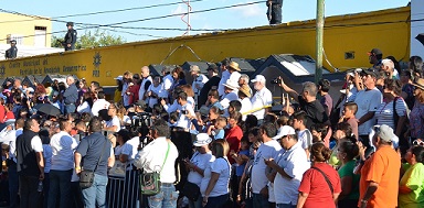 CD JUAREZ: Asistieron al desfile de Juan Gabriel 30 mil personas