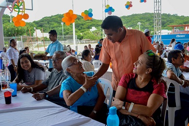 Gobierno Municipal y DIF Huatulco celebran Día de los Abuelos