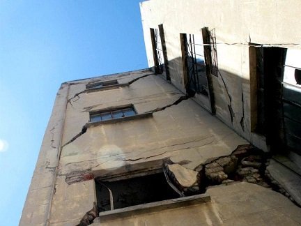 ¿De qué eres dueño si el edificio de tu departamento será demolido?