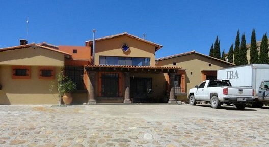 Obtiene FGE embargo precautorio de diez fincas pertenecientes al ex gobernador, César Duarte.