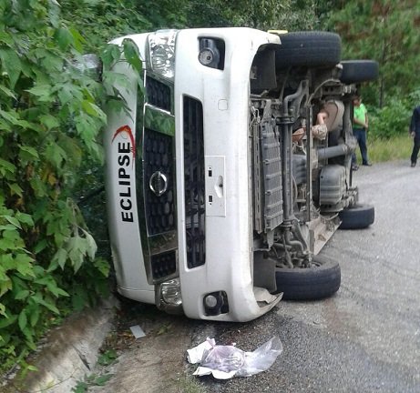 Vuelca Urban de pasaje; Tres heridos el saldo